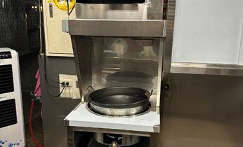 台中市東區建國市場炸雞炸台